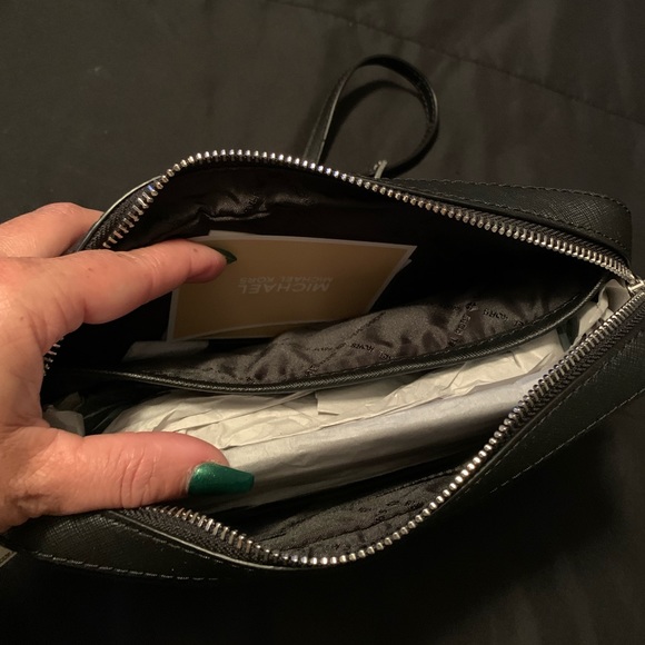 Michael Kors crossbody - Picture 4 of 4